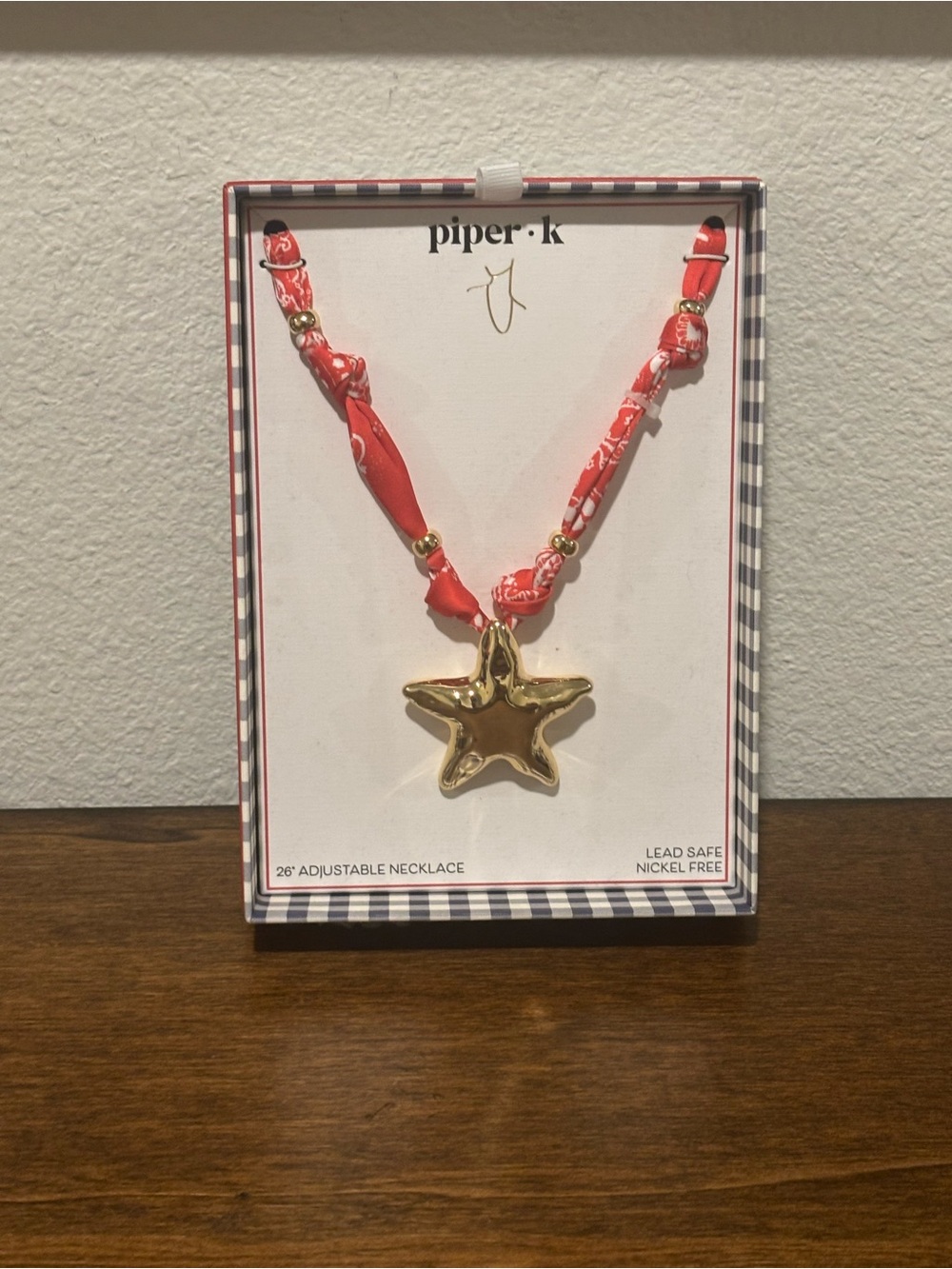 Piper•k Coral Bandana Necklace with Gold Tone
Star Pendant - Picture 1 of 4